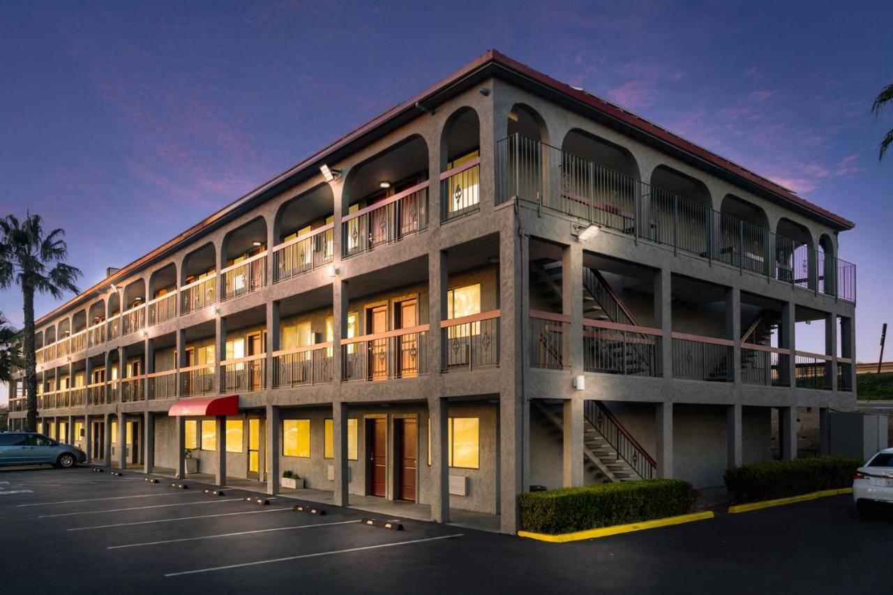 Red Roof Inn Stockton Exterior foto